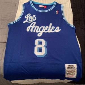 Kobe Bryant jersey